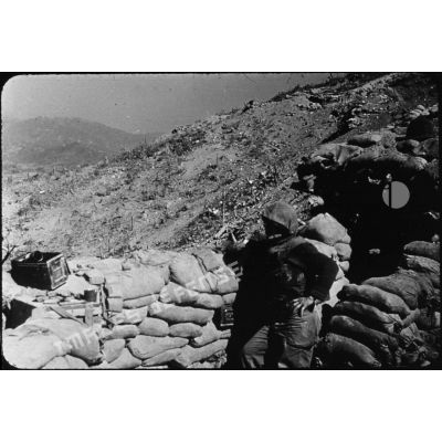 Les positions du Bataillon français de l'ONU sur Arrow Head Hill en Corée.