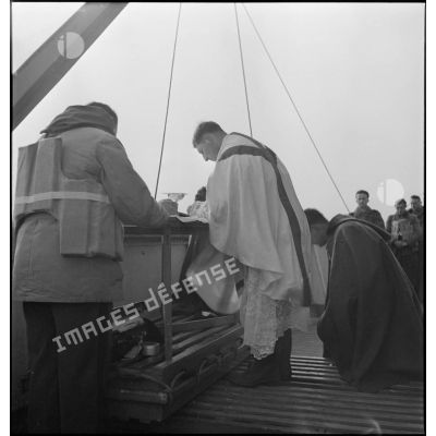 Messe à bord du paquebot transport de troupes le Ville d'Alger.
