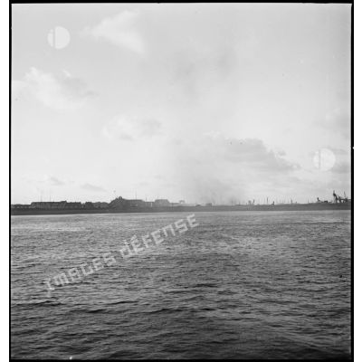 Bombardement du port et de la ville de Flessingue.