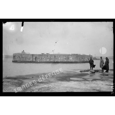 Cherbourg. Fort de Chavagnac. [légende d'origine]