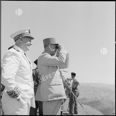 Inspection des opérations par le général Dufour.