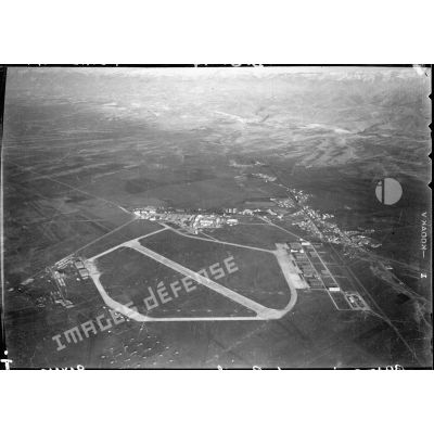 Vue aérienne de l'aéroport de Rayack.