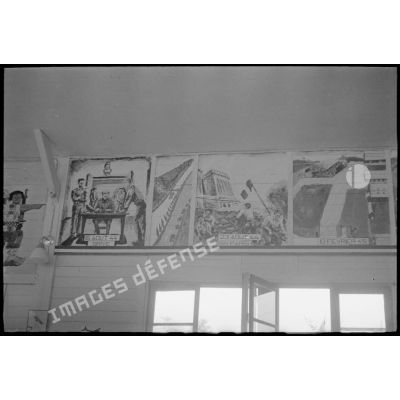 Une fresque dans le nouveau foyer des soldats, sur la base aérienne d'Evreux.
