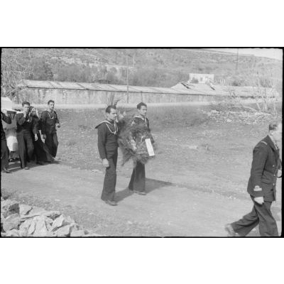 Obsèques d'un marin italien sur l'île de Leros (Grèce).