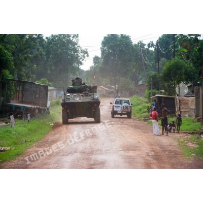 Patrouille mixte dans les rues de Bangui.
