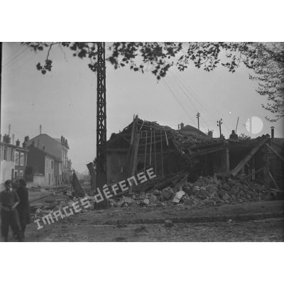 Plan général d'une maison entièrement détruite par le bombardement allemand sur la ville de Nancy.