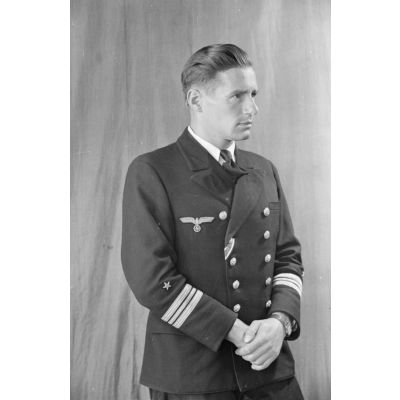 Portrait de Walter Flachsenberg commandant du sous-marin U-boot U-71.