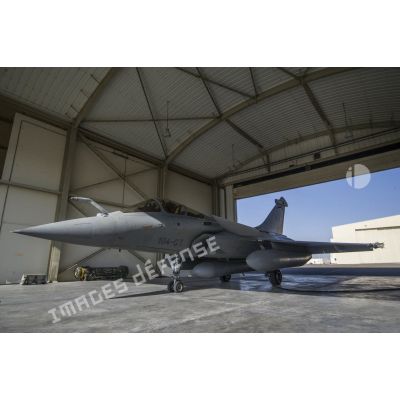 Départ en mission d'un avion de chasse Rafale depuis la base aérienne d'Al Dhafra (BA 104), aux Emirats arabes unis.