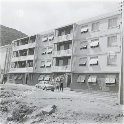 [Immeubles en Algérie, 1958-1961.]