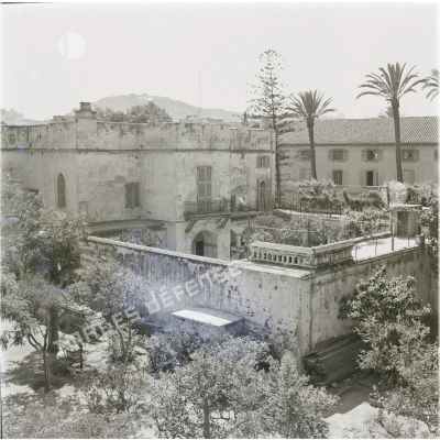 [Algérie, 1958-1962. Une villa.]