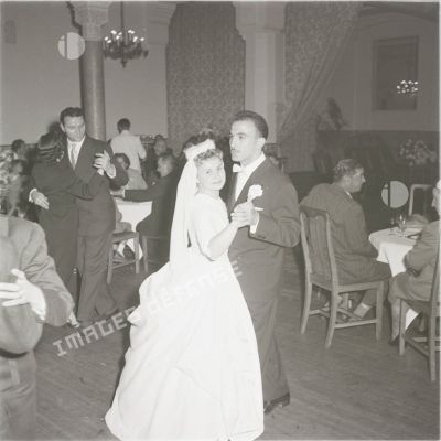 [Un mariage en Algérie, 1954-1962.]
