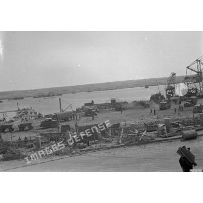 Vue générale du port de Tobrouk.