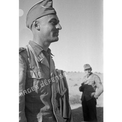 Portrait d'un lieutenant (Oberleutnant) du service de santé de l'armée de terre allemande (Sanitätstruppen).