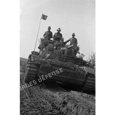 Avant d'un char Panzer III (Pz-III Ausf-L).