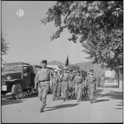 Défilé des troupes du 1er bataillon du 5e régiment étranger d'infanterie (REI) à Nedroma.