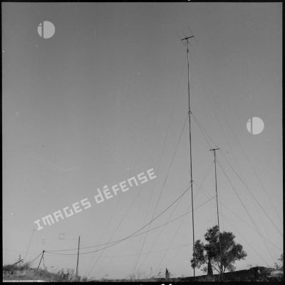 Des antennes de transmissions.