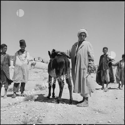Des enfants du village de Bir el Ater.