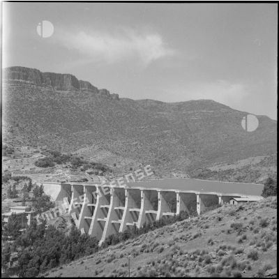 Le barrage principal de Beni Bahdel.