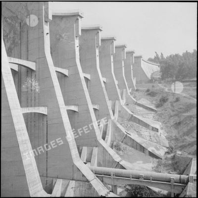 La structure du barrage de Beni Bahdel.