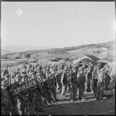 Vue générale de la 1re compagnie du 1/51e régiment d'infanterie (RI).