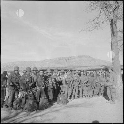 Groupe de la 2e compagnie du 94e régiment d'infanterie (RI).