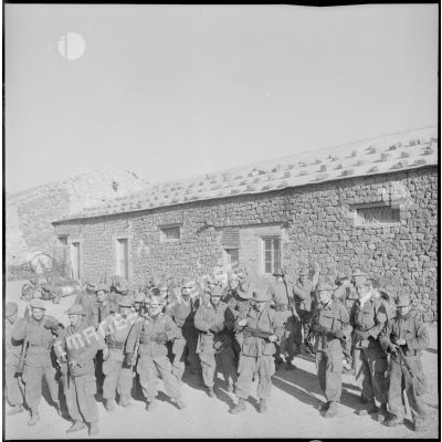 Un groupe de la 2e compagnie du 94e régiment d'infanterie (RI).