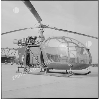 ImagesDéfense Une Alouette II sur la base aérienne 142 de Boufarik.