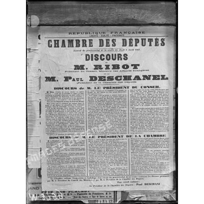 Paris, affiche, affichage des discours de Mr. Ribot et Deschanel à la Chambre des Députés sur le message de Wilson. [légende d'origine]
