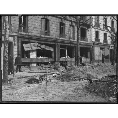 Bombardement de Paris dans la nuit du 11 au 12 mars 1918. 41 rue de Reuilly. [légende d'origine]