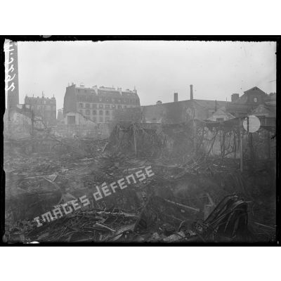 Bombes tombées sur Paris pendant la nuit du 15 au 16 janvier 1918. [légende d'origine]