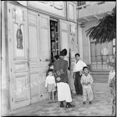 Le ravitaillement en vivres des habitants de Port-Saïd après le cessez-le-feu.