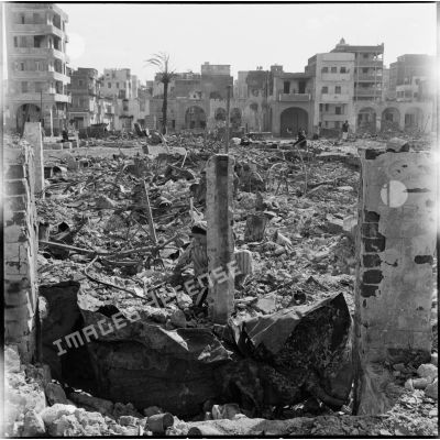 Port-Saïd après le cessez-le-feu, effectif le 7 novembre 1956.
