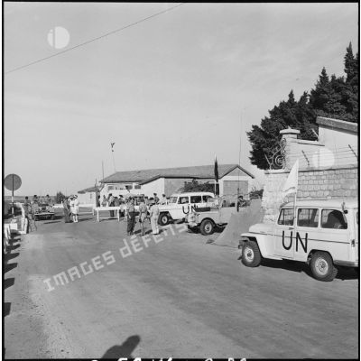 Les véhicules de l'ONU à El Cap.