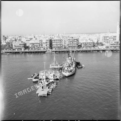 Le canal de Suez et la ville de Port-Saïd.