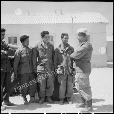 Prisonniers de l'ALN, secteur de Djelfa.