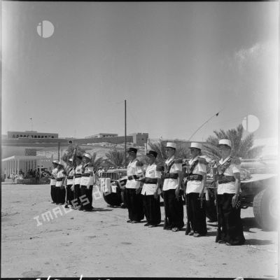 Des membres d'une compagnie saharienne portée de Légion (CSPL) à Ghardaiä.