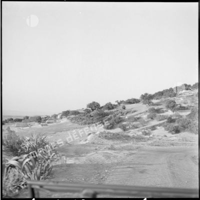 Chaîne montagneuse de la Dahra après le village de Cassaigne.