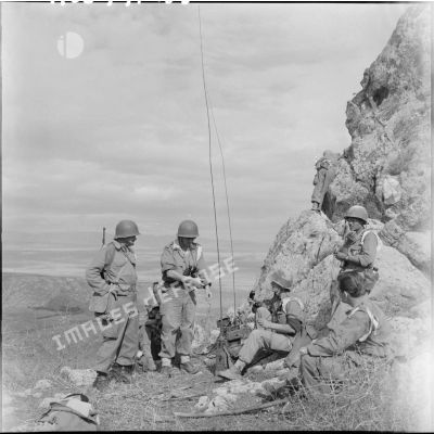 Le lendemain de la fête du Mouloud la 13ème demi-brigade de la légion étrangère (DBLE) et le 22ème bataillon de tirailleurs algériens (BTA) montent une opération dans le Djebel Tarhit à 40km au sud-est de Batna.