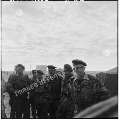 Les sous-officiers de la 1ère compagnie du 1er régiment étranger parachutiste (REP).