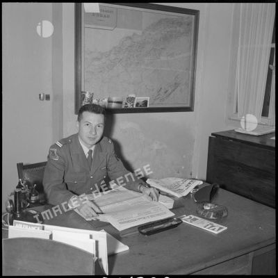 Portrait d'un lieutenant de la 4e DIM à la division d'Oran.