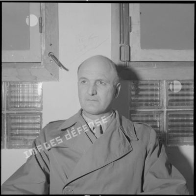 Portrait de face du général de Brebisson, commandant de la 9e DI.