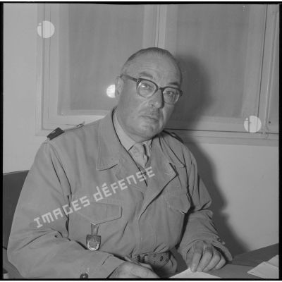 Portrait de face du général Bertron, commandant la 29e DI.