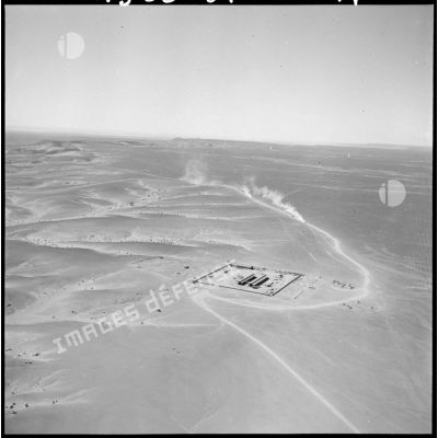 Vue aérienne du camp du gisement de minerai de fer de Djebilet.