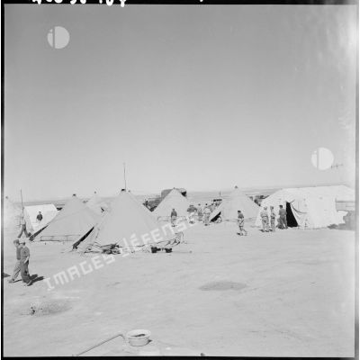 Camp de la 3e compagnie saharienne du Génie (3e CSG) dans le Tanezrouft.