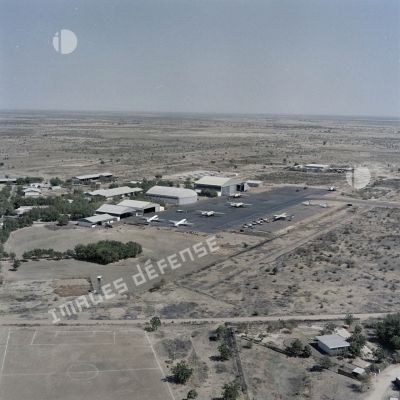 Vue aérienne de la base BA 172 de Fort Lamy (aujourd'hui N'Djamena).