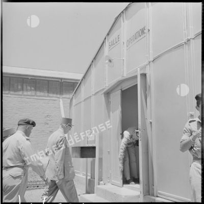 ImagesDéfense Le général de Gaulle à Aïn Arnat.