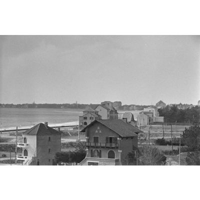 Panorama sur le littoral de Loire-Atlantique depuis une chambre réquisitionnée.