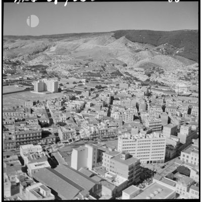 Vue aérienne d'un quartier d'Oran.