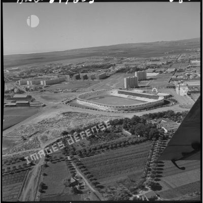 Oran. Vue aérienne du stade Fouques-Duparc.