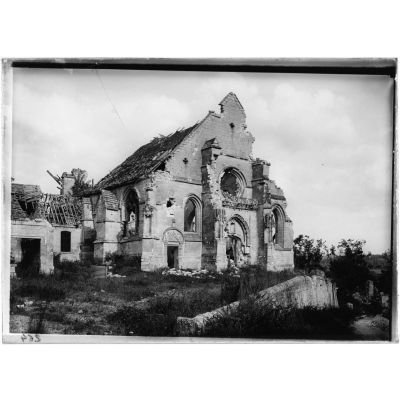[Eglise en ruines.]